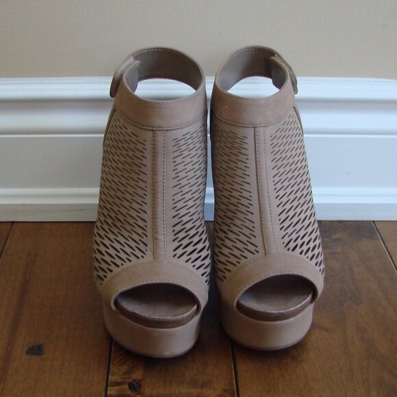 Vince Camuto Kyrene Suede Platform Wedge Shoes Brown Beige Tan Open Toe Size 6 - Picture 5 of 13